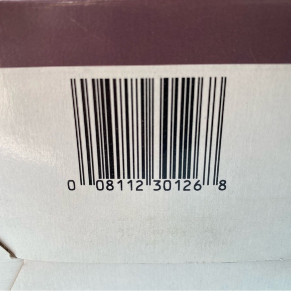 NIB Bears of the Month Magnets by Lloyds of London. Rare Vintage Item. - Picture 7 of 8